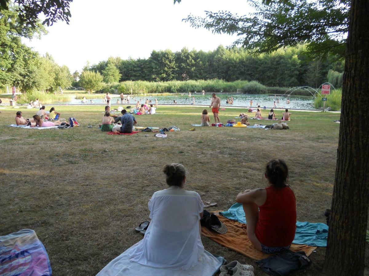 Gite Chez Marcel Et Bea La Chapelle-Saint-Sauveur  Eksteriør bilde